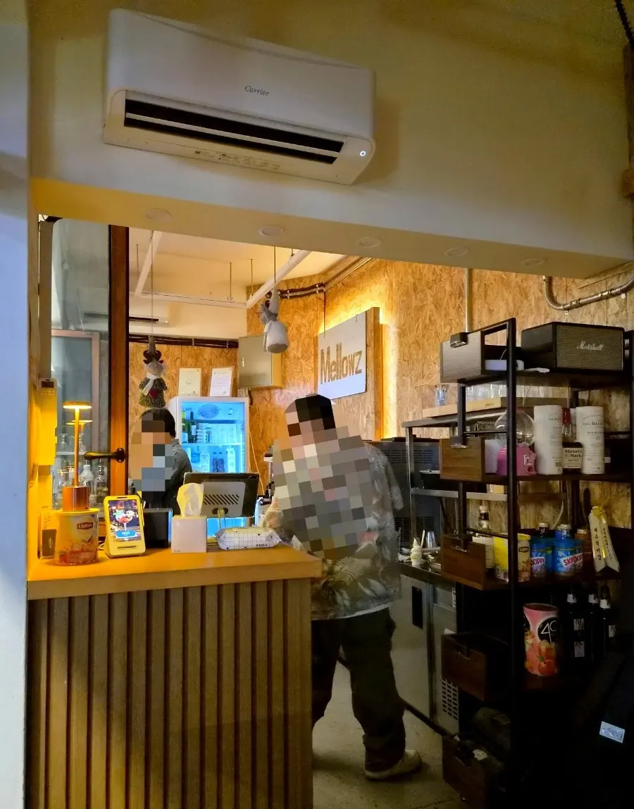 Mellows indoor counter