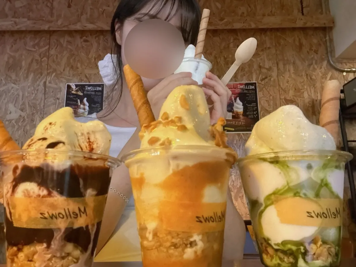 Mellows ice cream with a complimentary drink