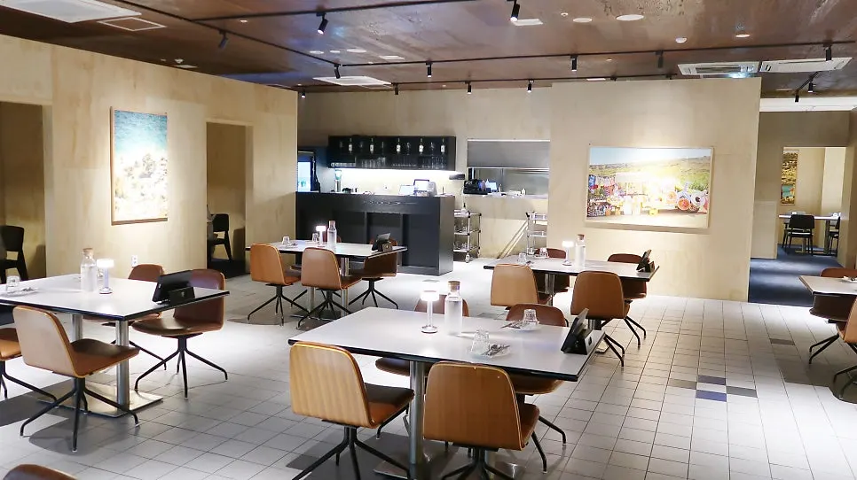 Interior with table lighting fixtures