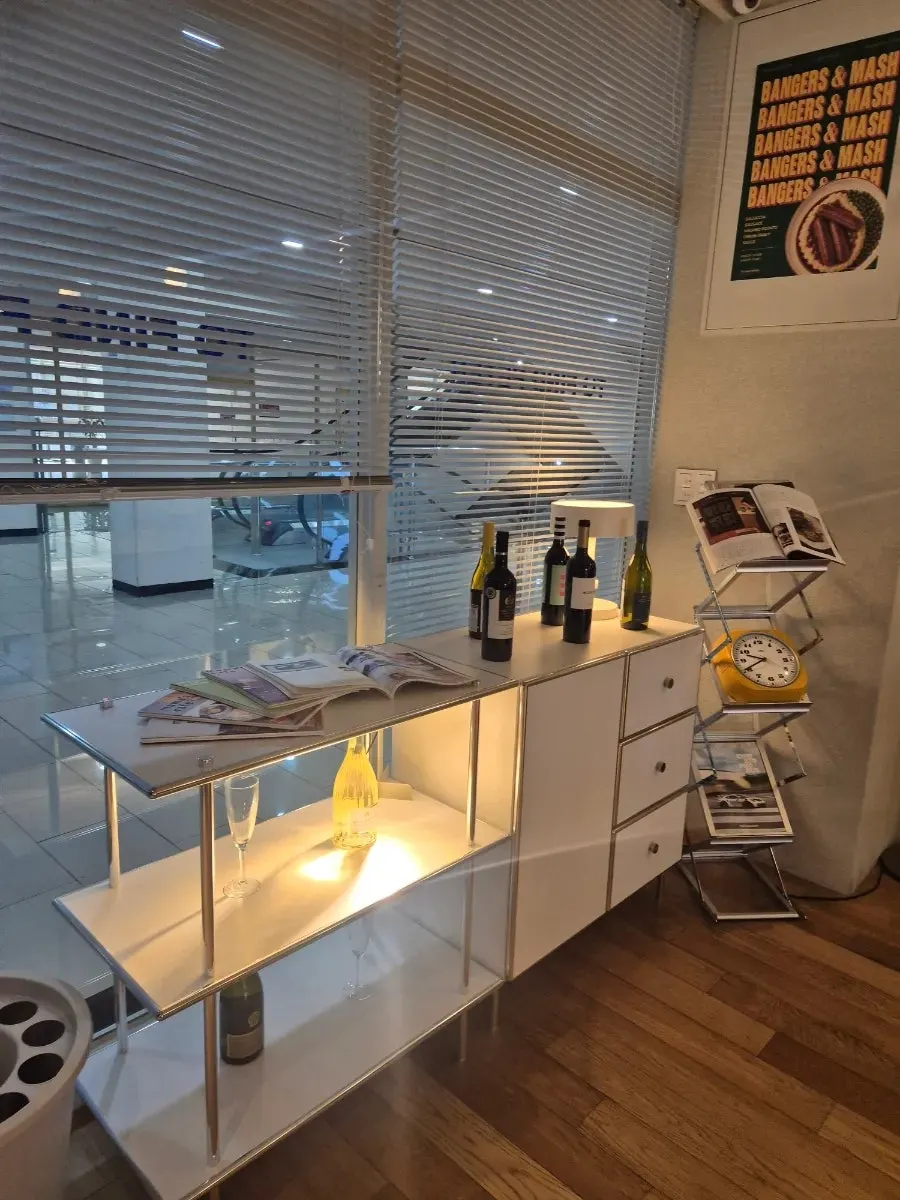 View near the entrance of Two Find Peter Incheon Nonhyeon Branch