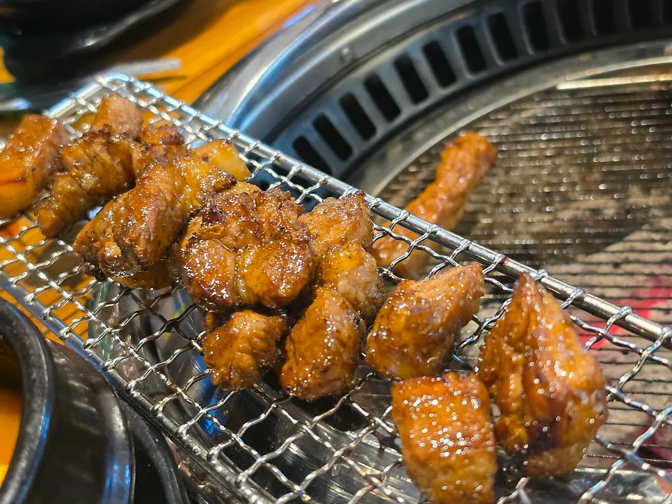 노릇하게 구워진 소생갈비