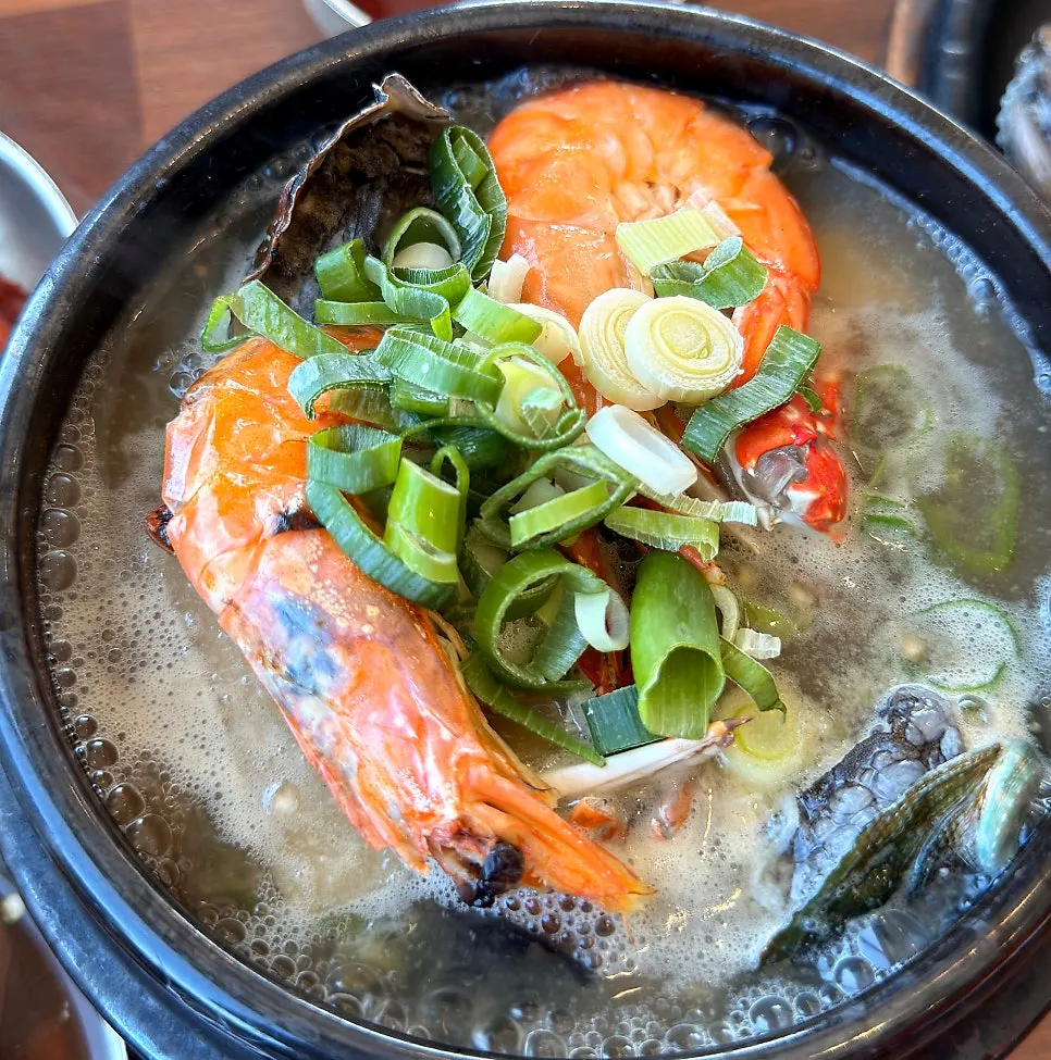 Abalone stone-pot soup loaded with seafood