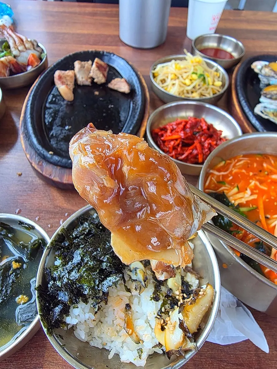 전복밥과 전복요리 마무리 사진