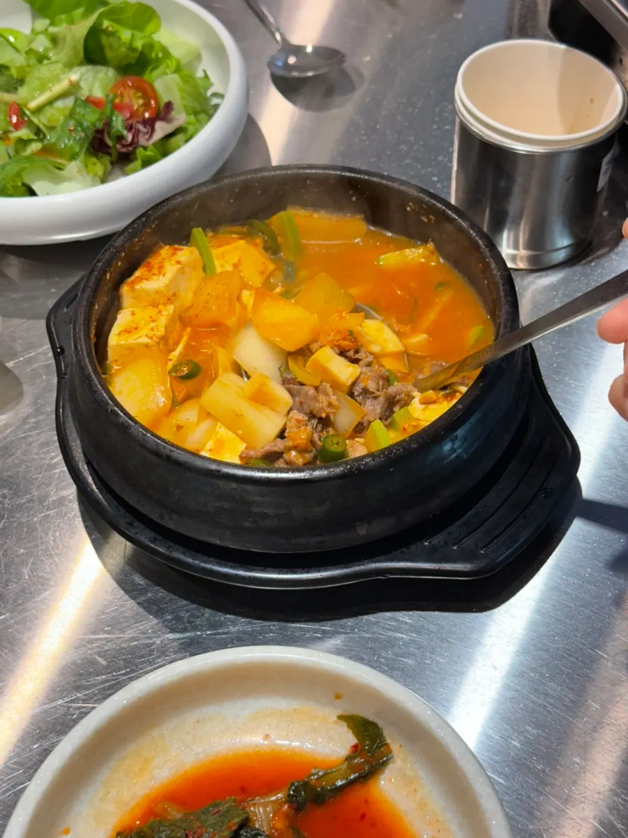 세트에 포함된 차돌된장찌개