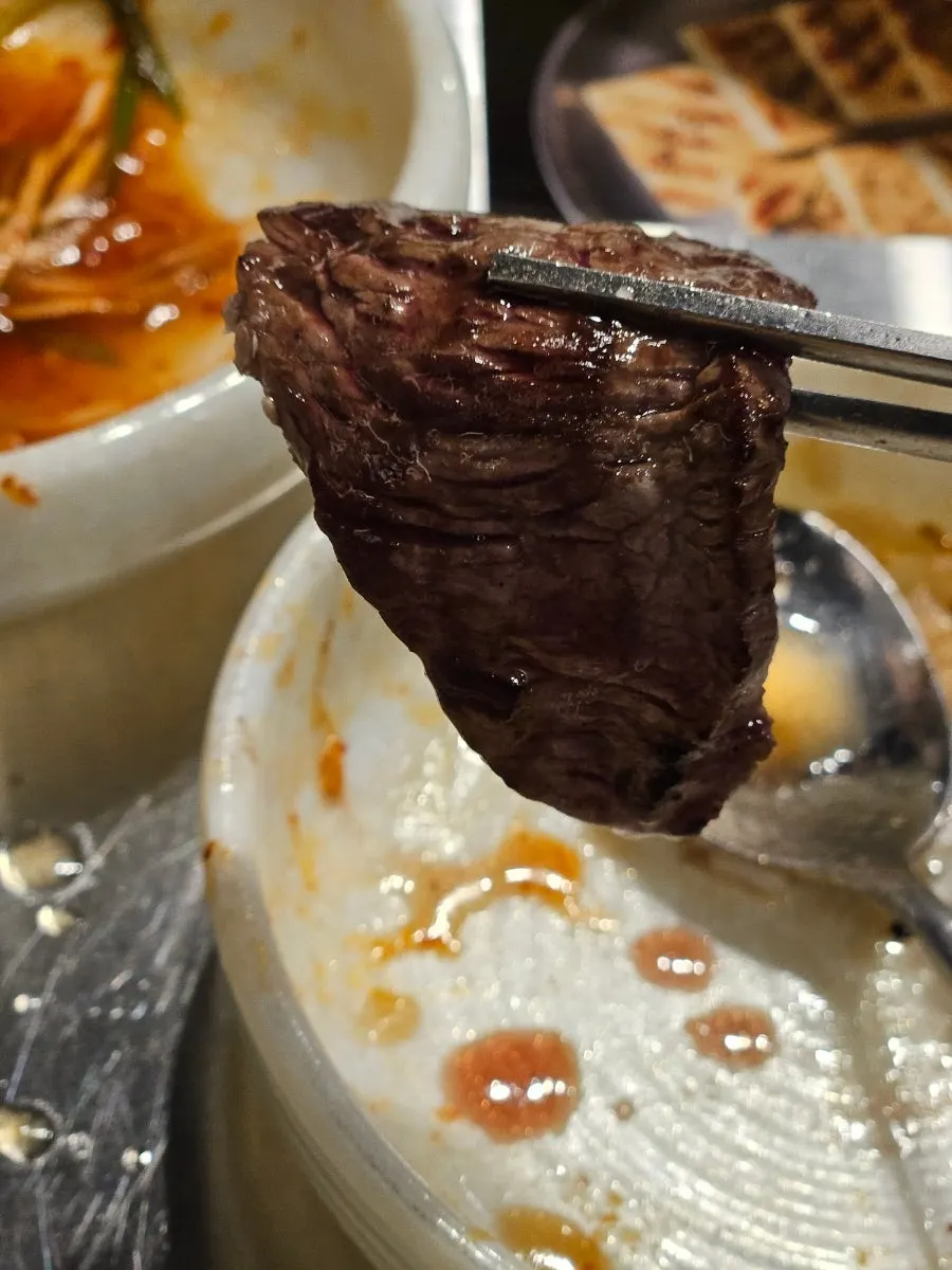 큼지막하게 구워진 토시살