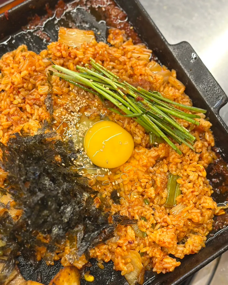 Crispy grilled daechang and assorted gopchang platter