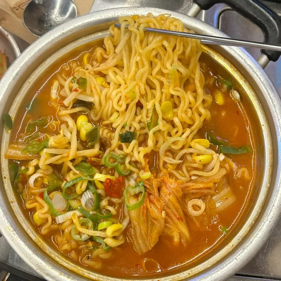 우화곱창 김치 라면