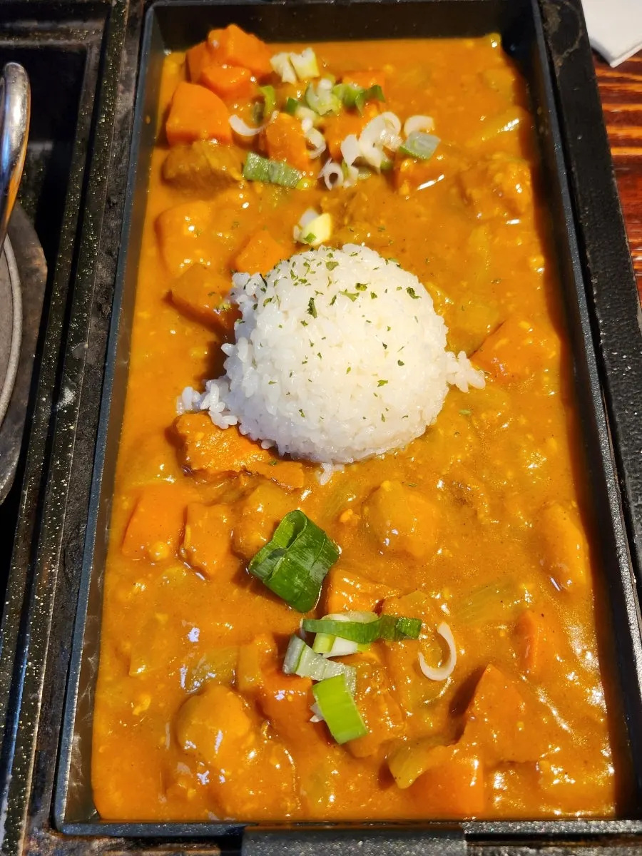 Beef, offal hot pot, and curry spread near Uijeongbu Station at Supsok Oki Jip