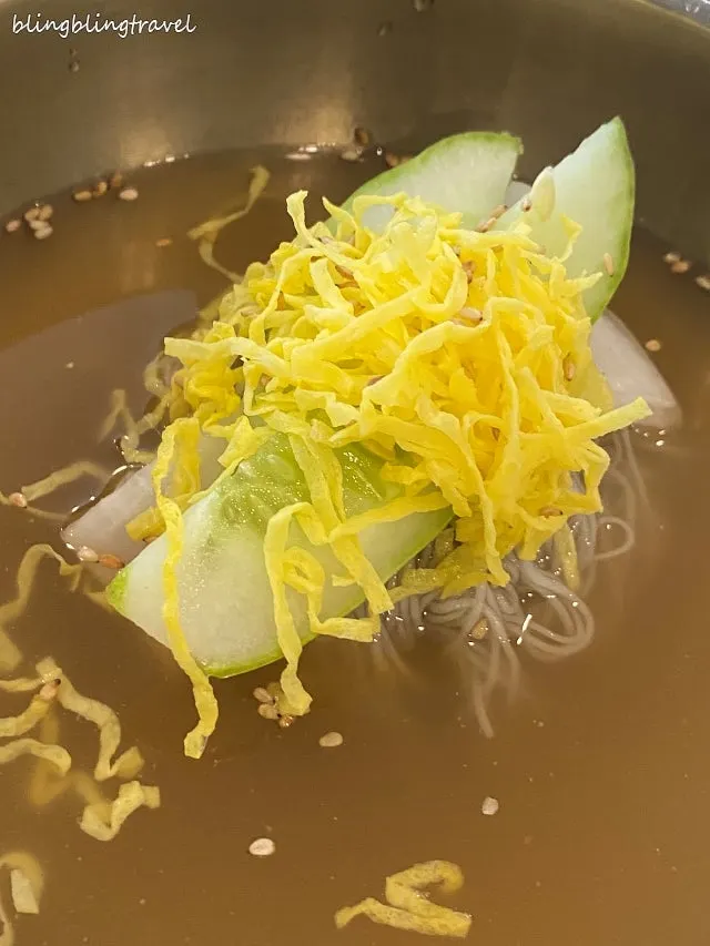 點排骨即免費附贈的咸興冷麵