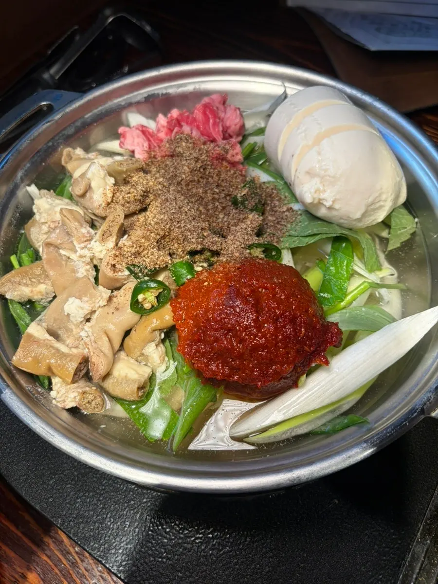 Sup crouton dan hidangan banchan asas