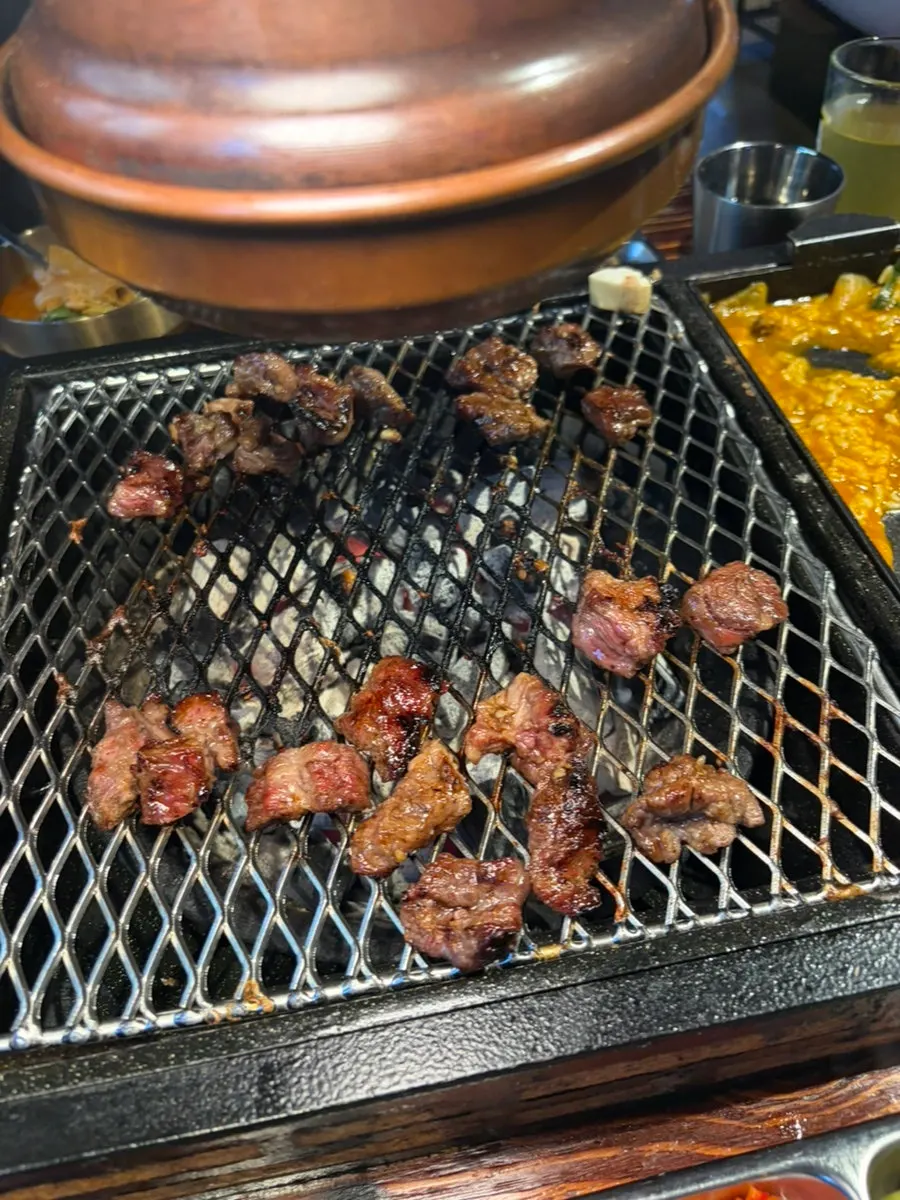Rib meat di atas pemanggang