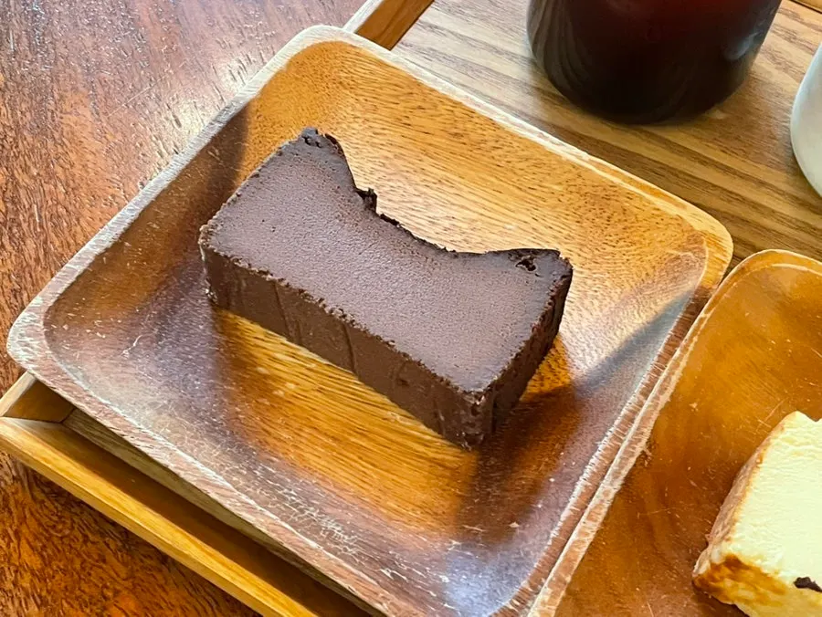 Chocolate Basque cheesecake