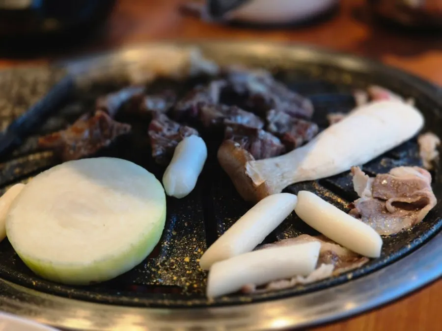 Beef and mushrooms cooking through