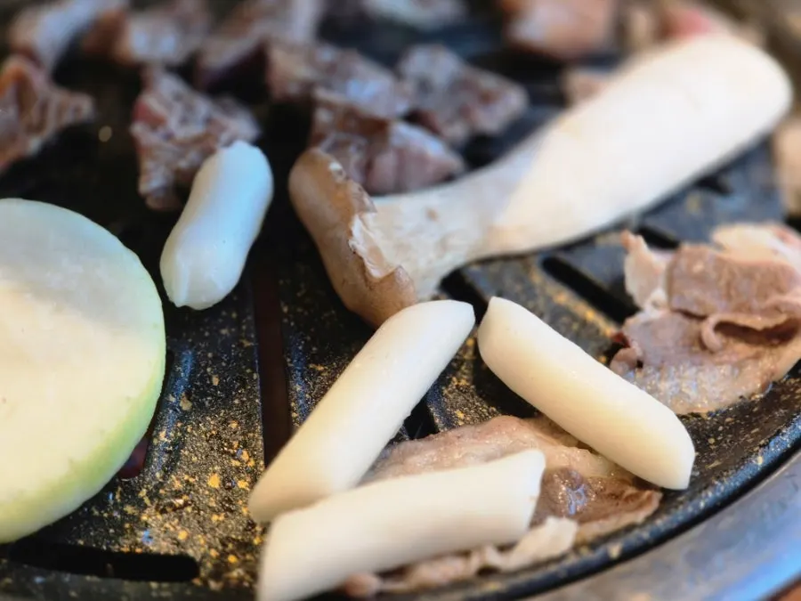 Beef and rice cake on the grill