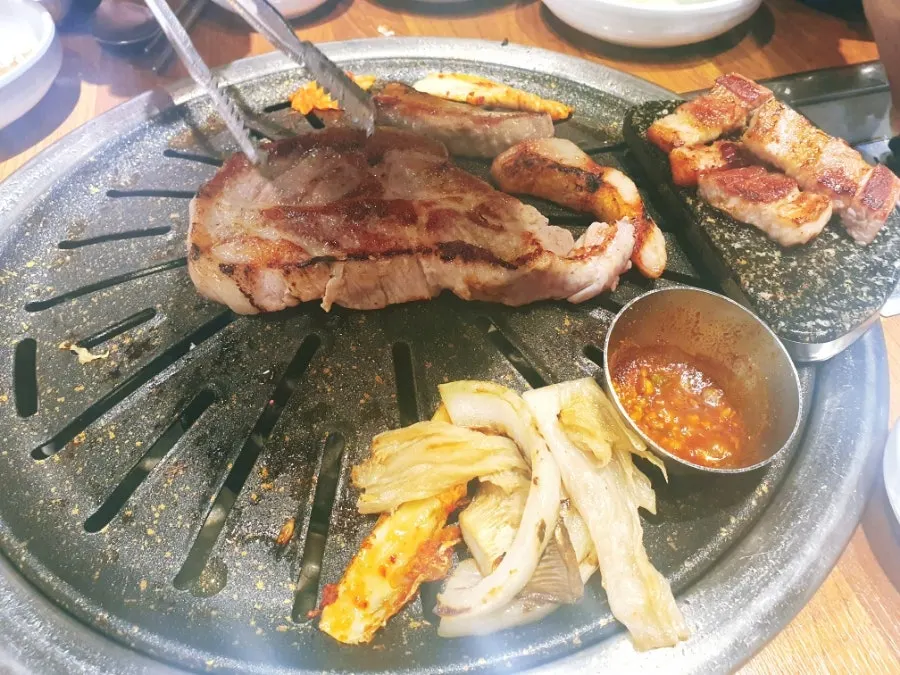 Mixed pork cuts grilled together