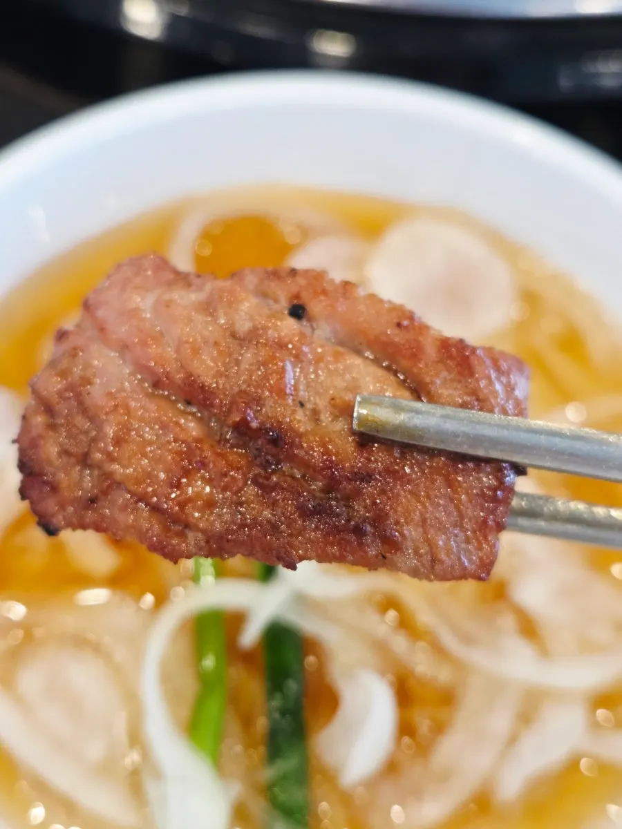 Marinated galbi cut into bite-sized pieces
