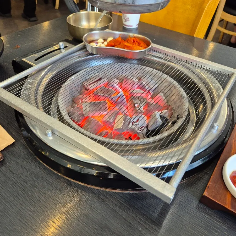 평일 점심 갈비 솥밥 정식세트 한상
