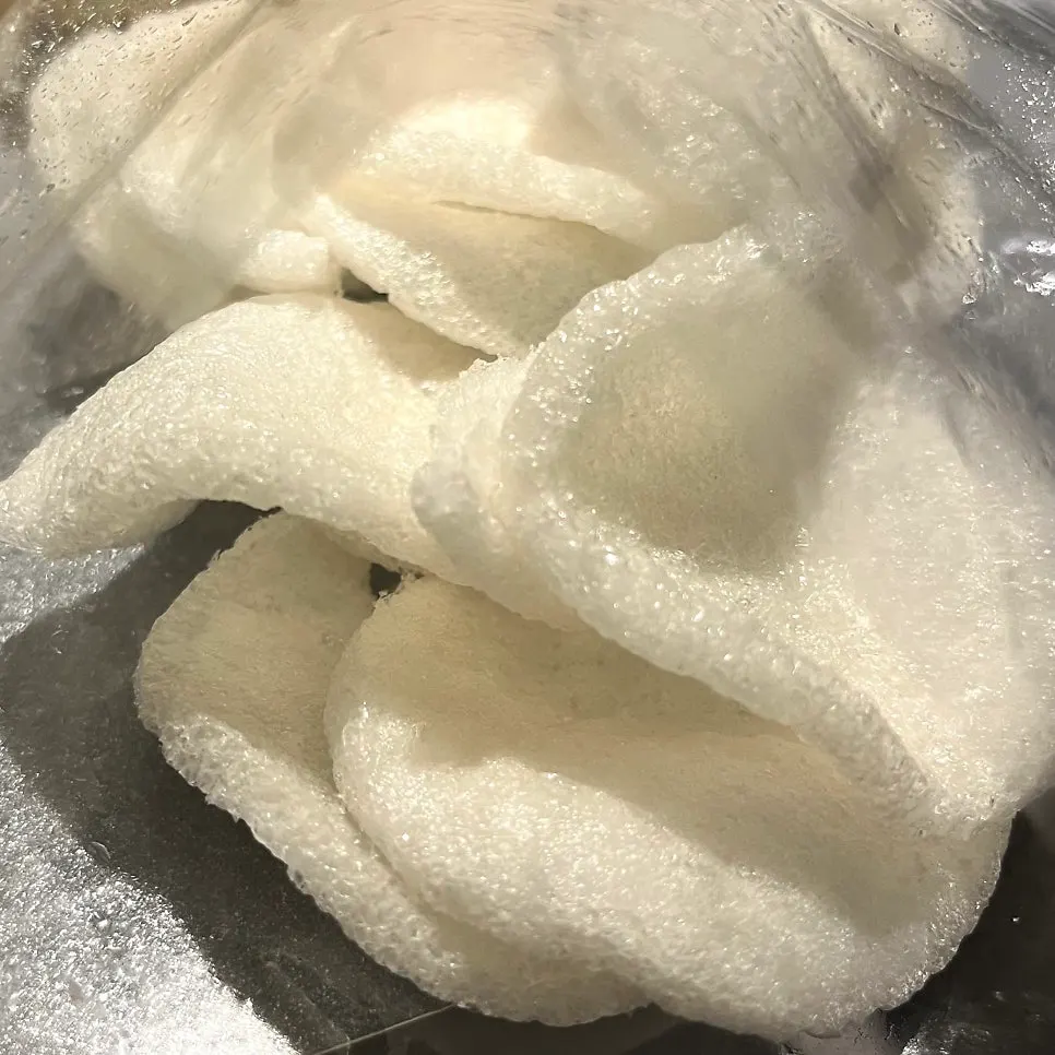 Heart-shaped garlic soy dakgangjeong