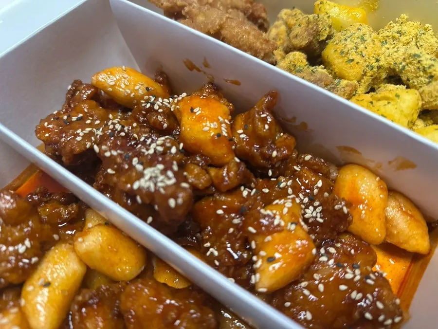 Dakgangjeong containers opened up at home