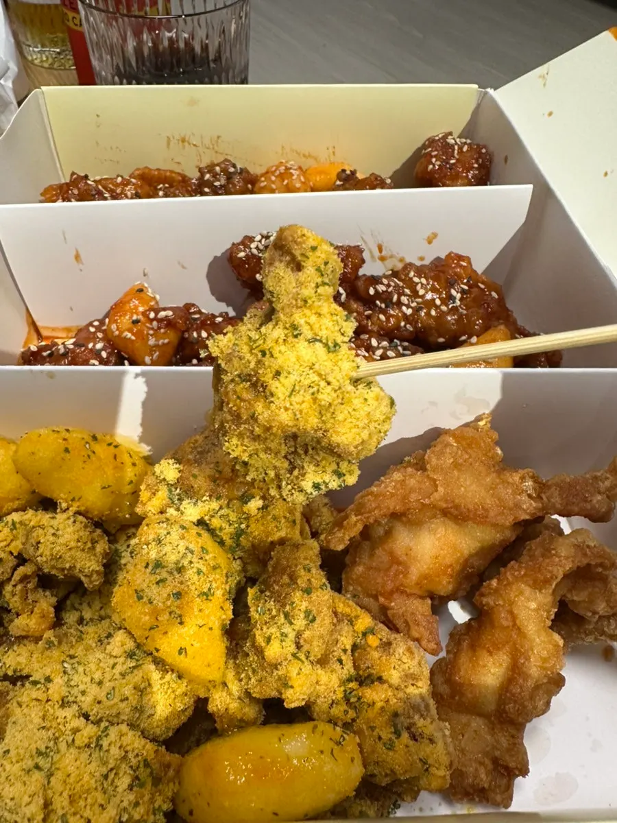 Cross-section of plain fried chicken showing its batter