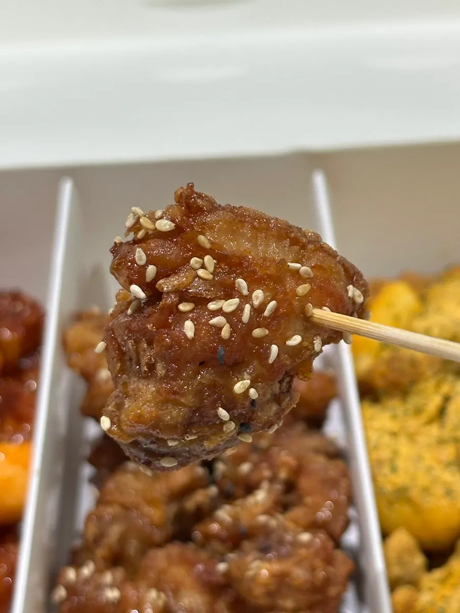 단짠 조합의 마늘간장 닭강정