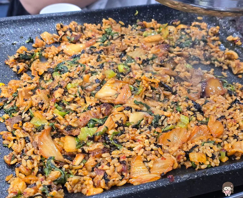 Self-made fried rice made with special sauce