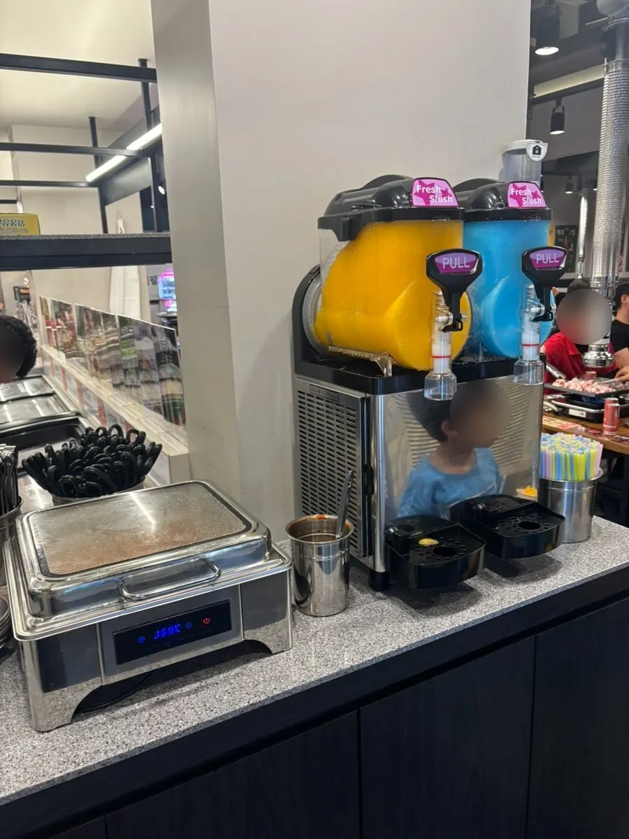 Tteokbokki and slushie self-serve bar