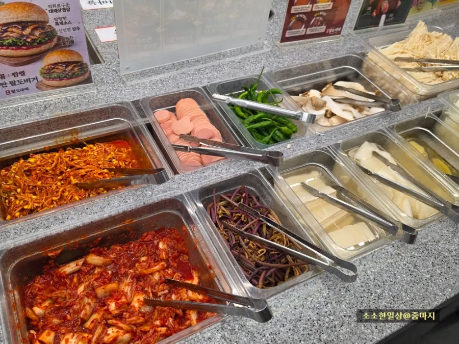 Meat accompaniments at the self-service bar