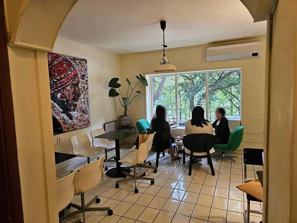 Window-side seating area inside Forerest