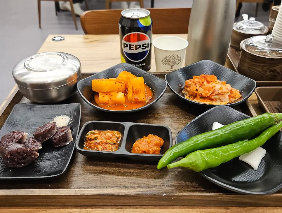 편육 찰순대 정식 기본 상차림