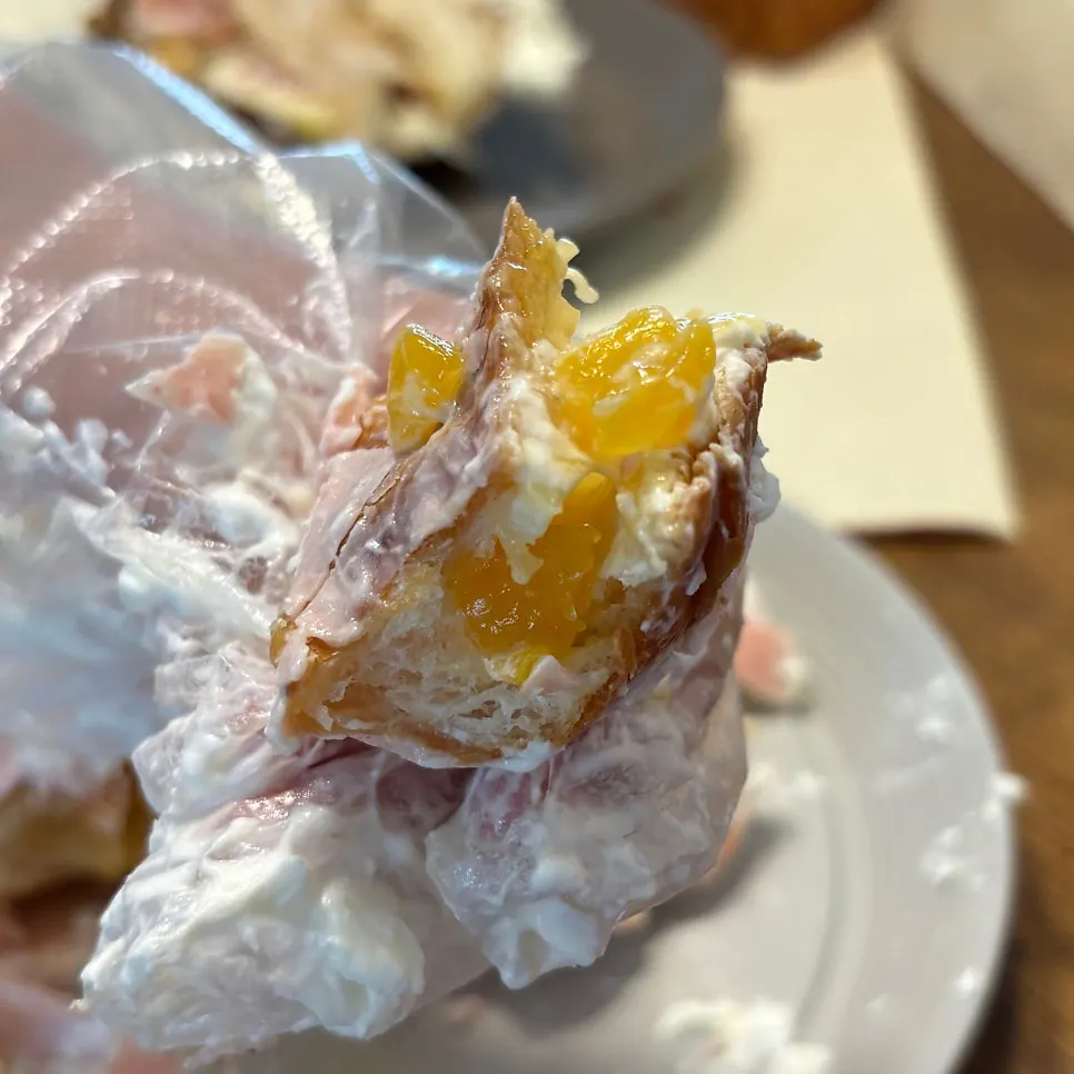 Real peach topping on chocolate coating