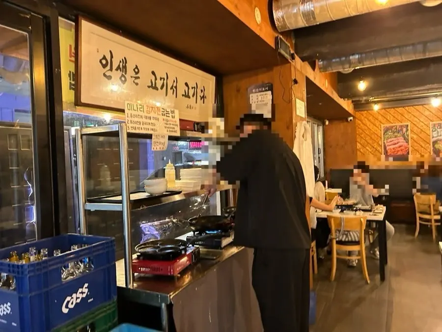 매장 입구 왼쪽 셀프 김치전 조리대
