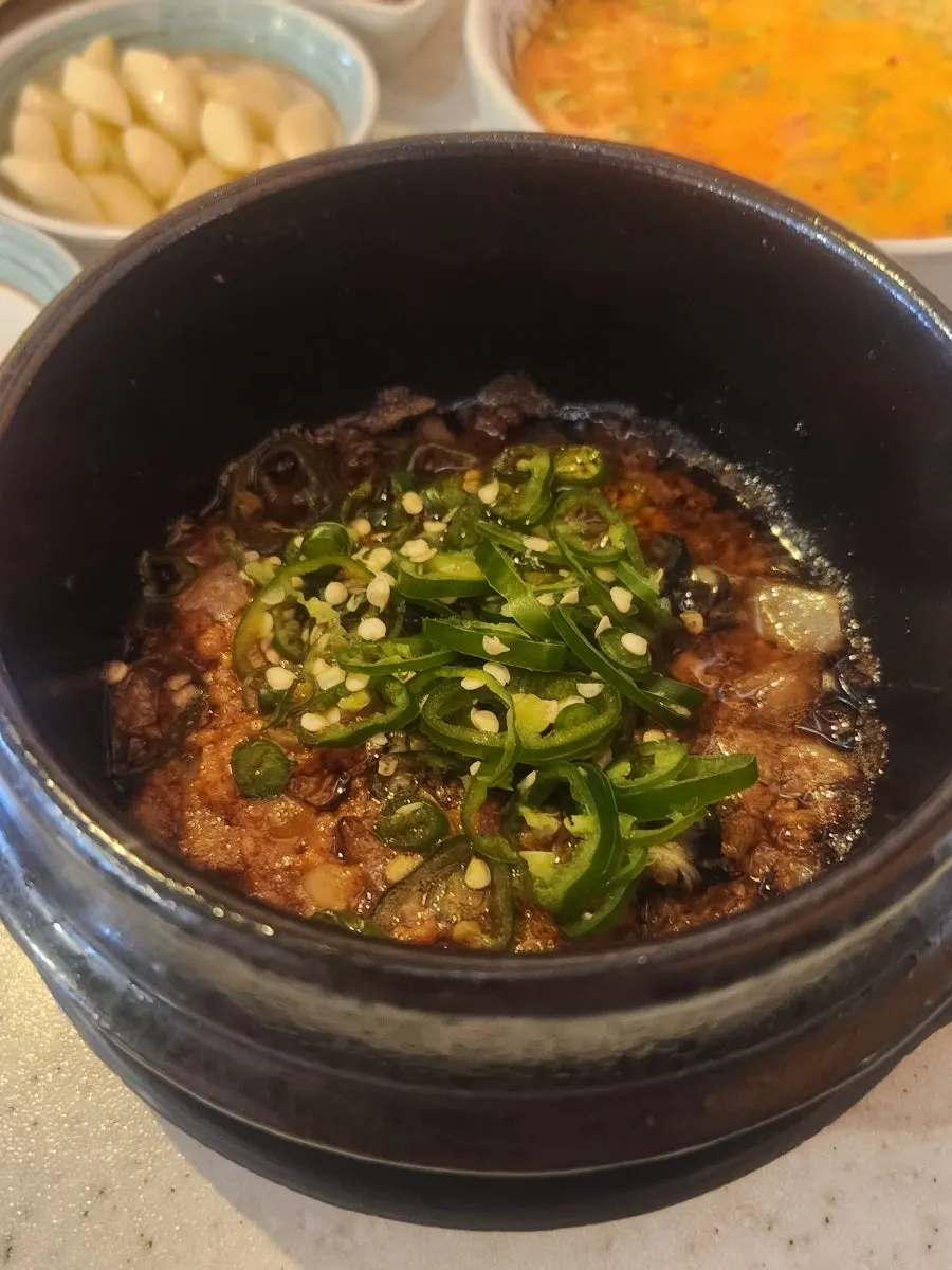 Cheonpo Hoegwan lunch bulgogi set