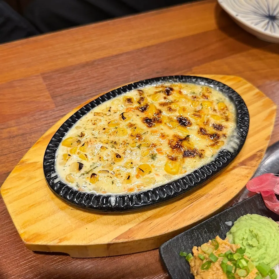 치즈가 듬뿍 올라간 콘치즈