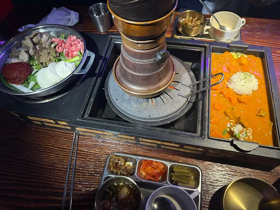 Warm soup served before the meat