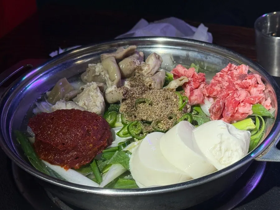 Gopchang hot pot from the ₩10,000 add-on set