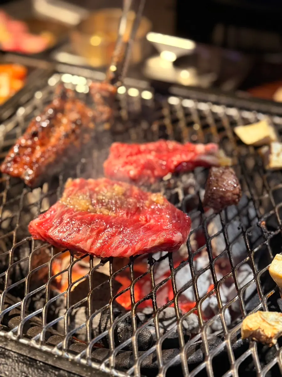마늘이 올라간 황제늑간살 양념갈비