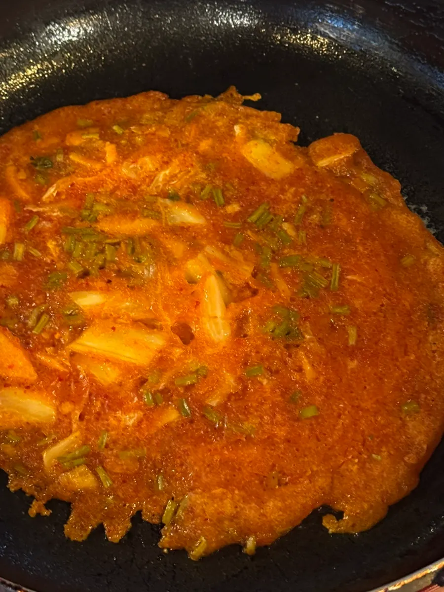 셀프 김치전 반죽과 조리 공간