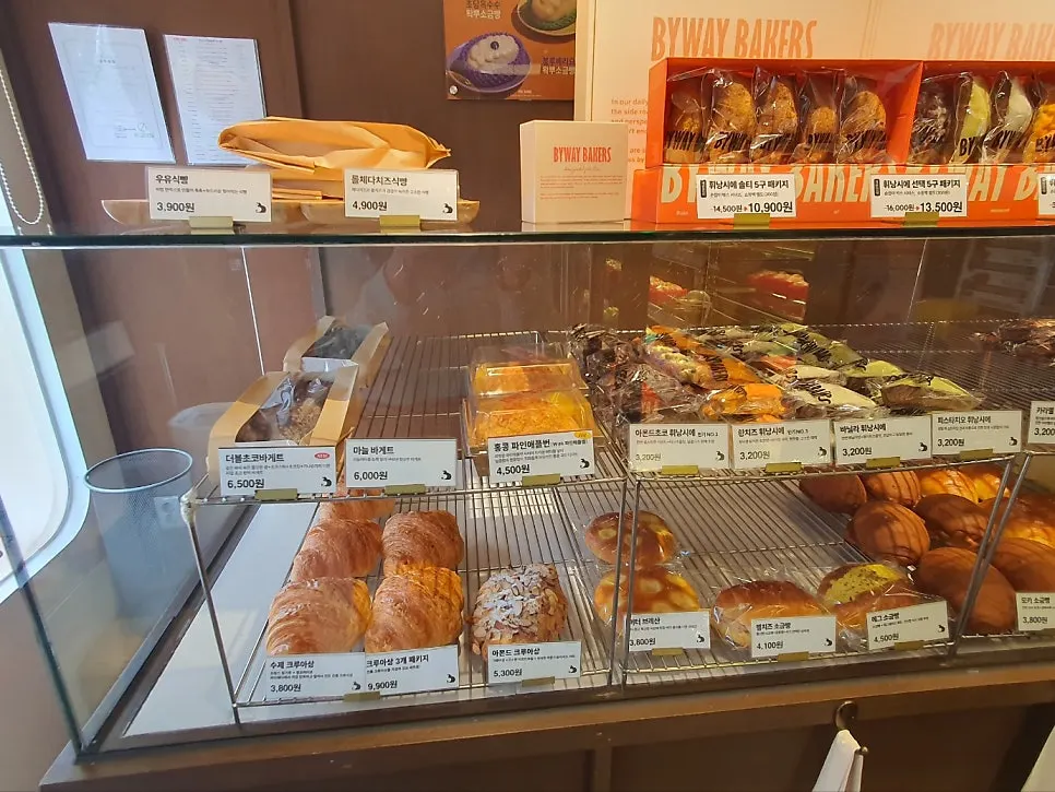 Gift packages of salt bread and financiers on display