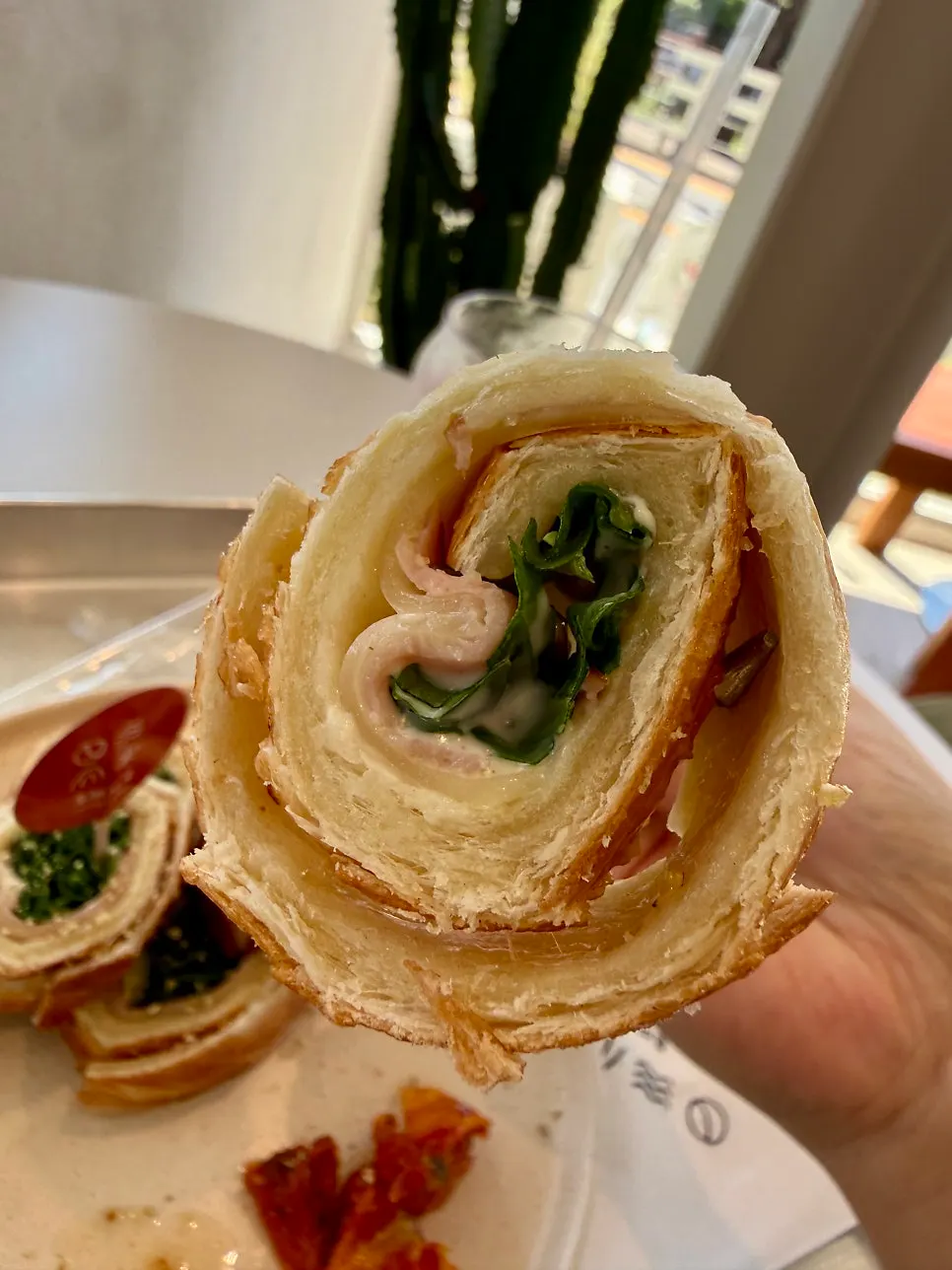 Chimney gimbap packed with tomato and rocket