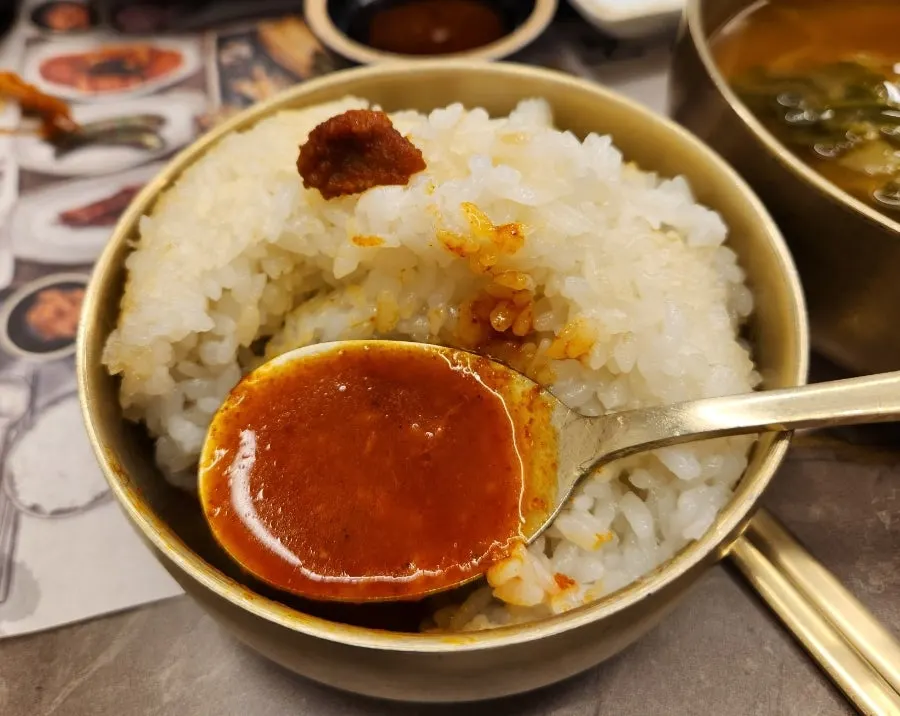 생선조림 국물에 비빈 밥