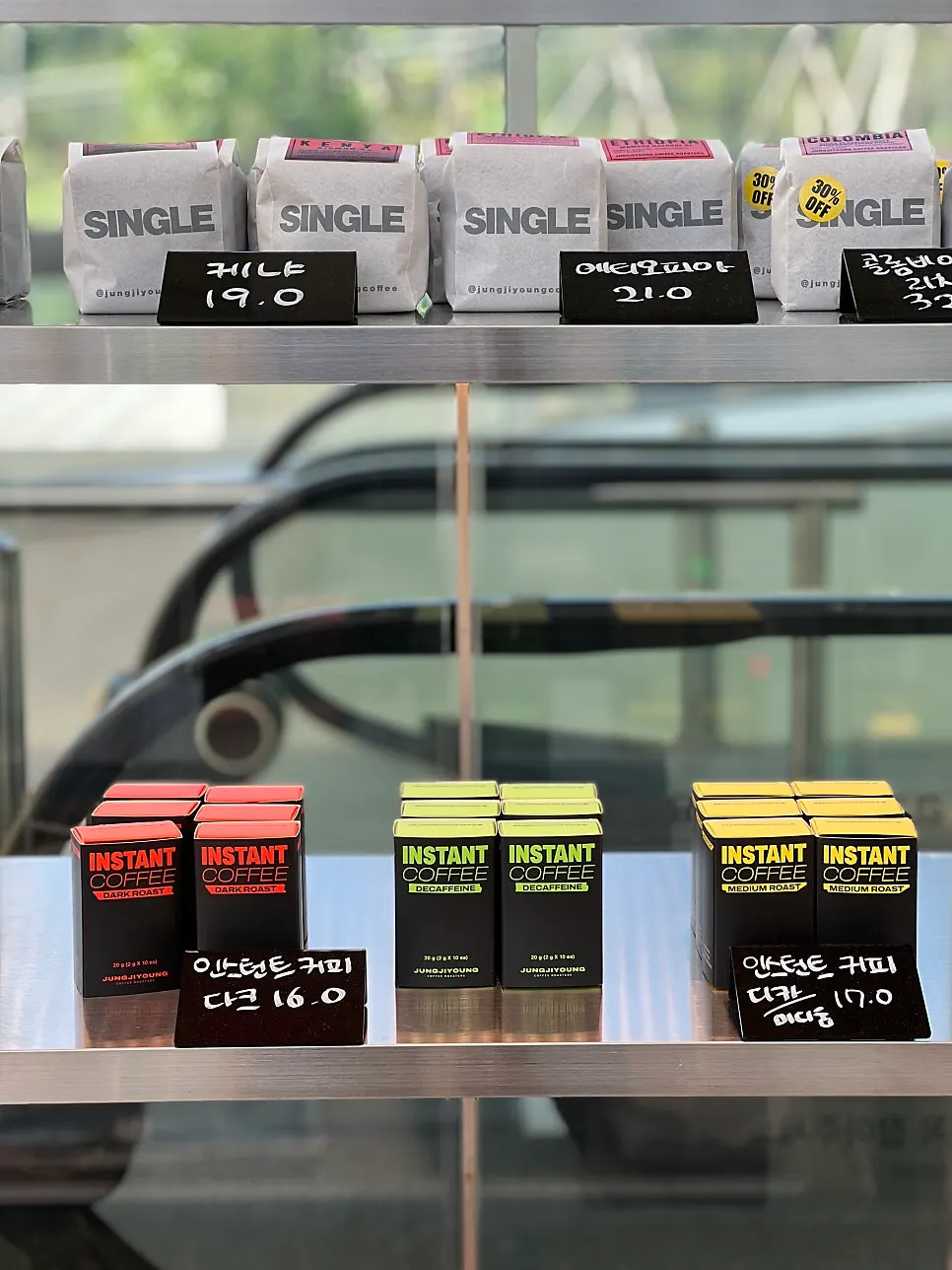 Display shelf of Jeong Jiyoung Coffee Roasters goods