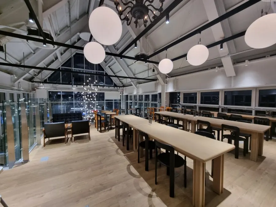 Interior of the quiet Jeong Jiyoung Coffee Roasters Uiwang branch