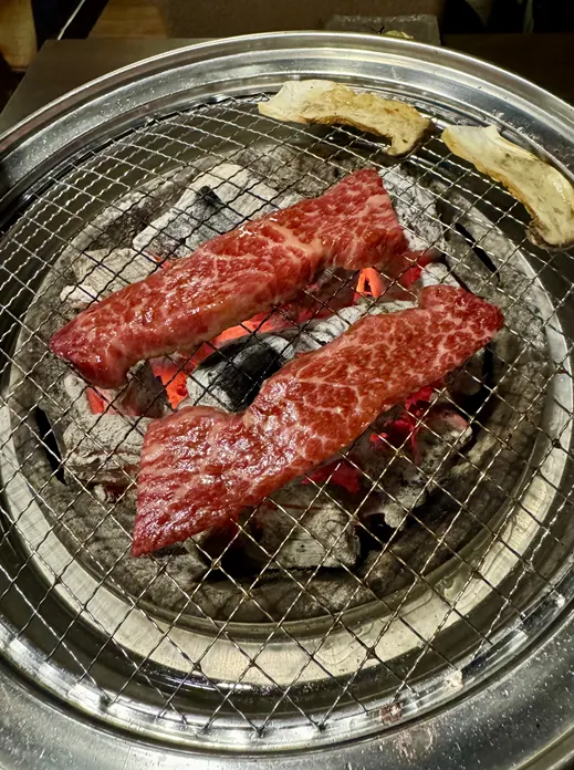 숯불에 구운 눈꽃갈비살