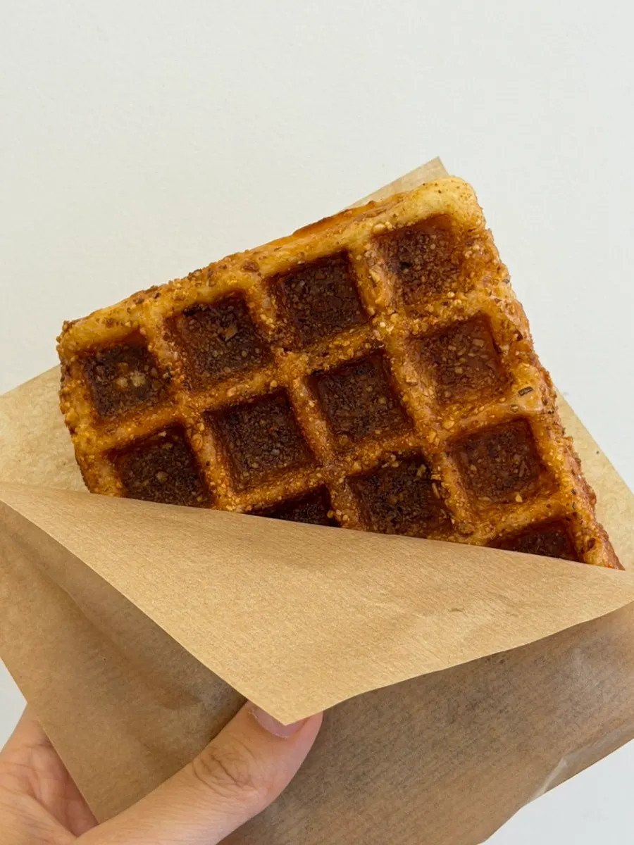 Almond crunch waffle
