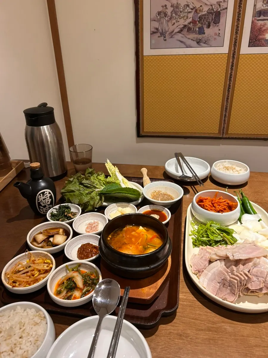 Exterior of Uldong Bossam in Gyodong, Daegu