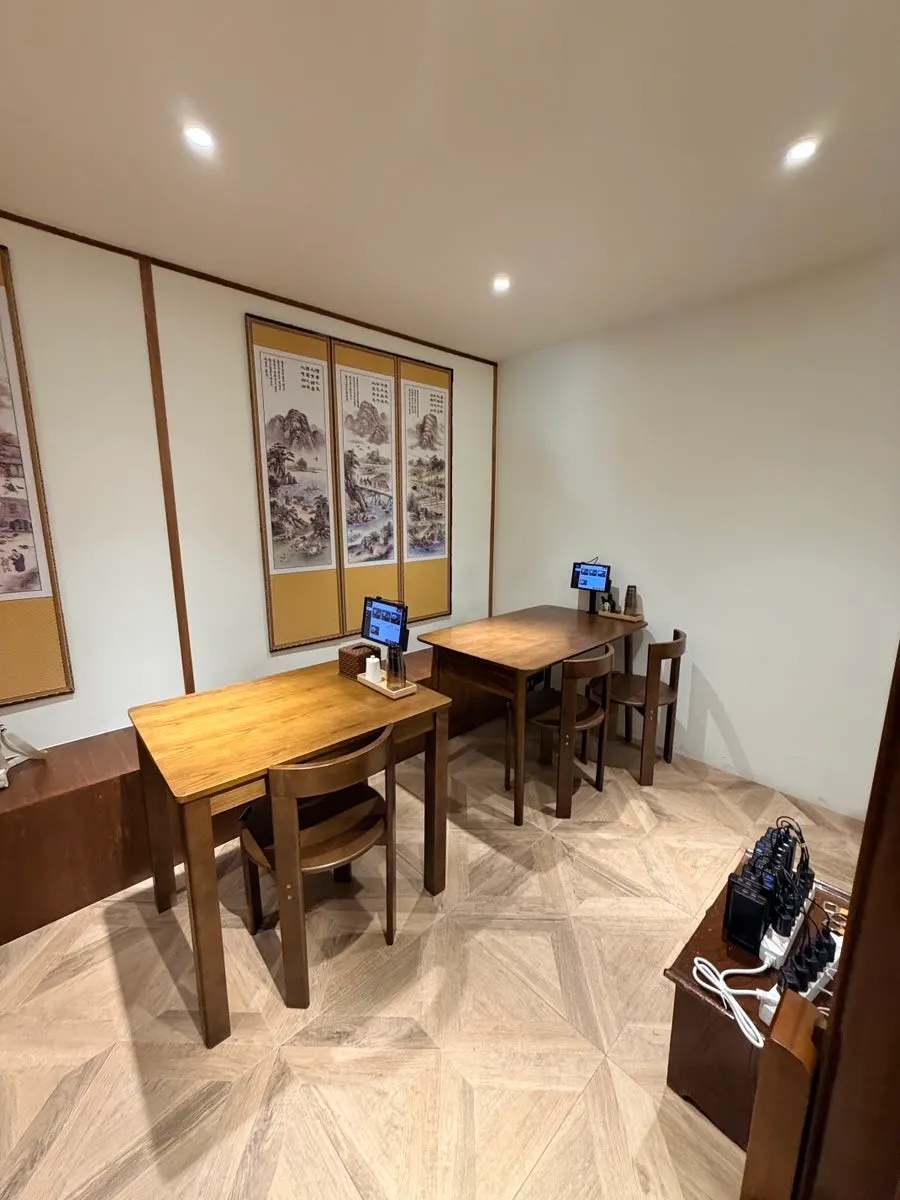 Uldong Bossam interior with a Korean set-menu restaurant feel