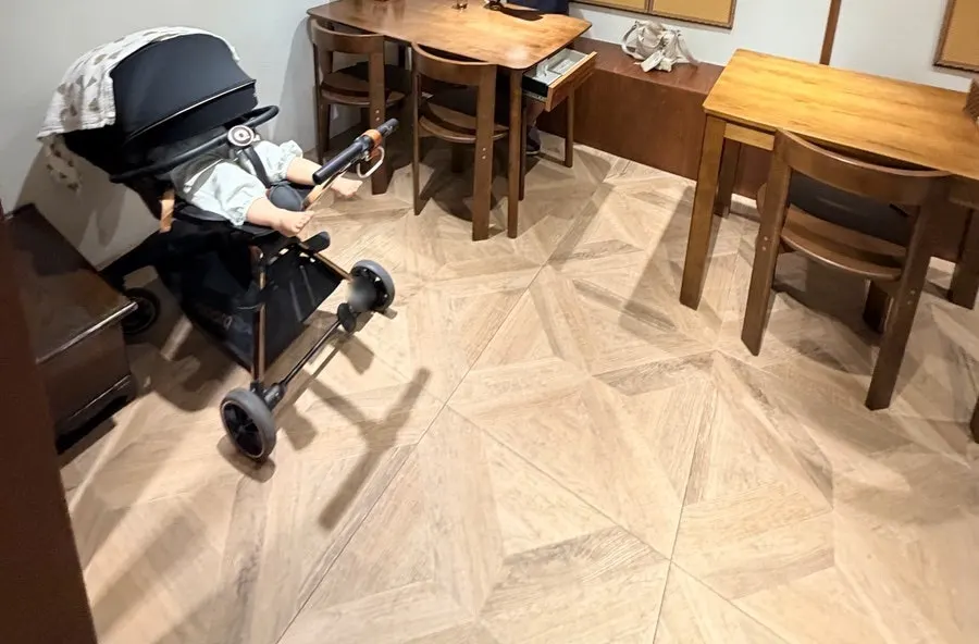 Quiet back seating with the stroller parked