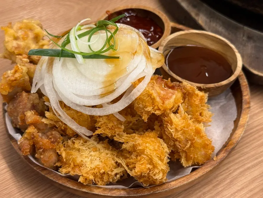 소스에 찍어 먹는 돈탕 치탕