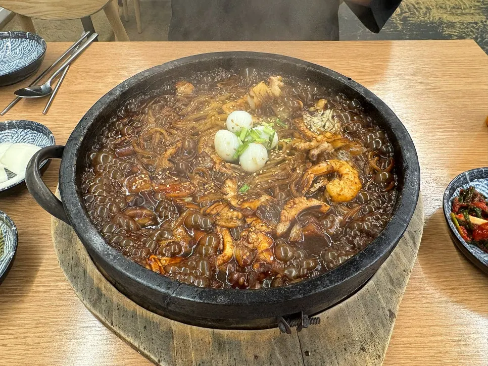 울산대왕암돌짬뽕 돌짜장 한 상